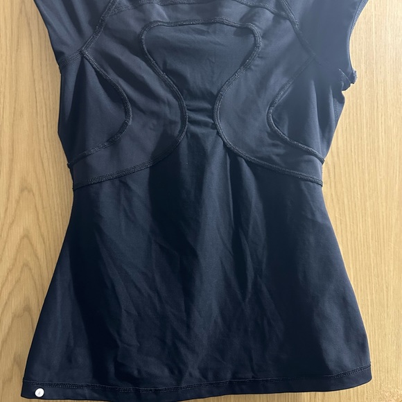 Lululemon athletic t shirt - Picture 3 of 3